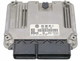 Блок управления ECU 0281012233 ecu golf v 1.9 tdi 03g906021s