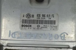 0281010702 блок управления ECU Volkswagen Golf IV 2000