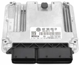 Блок управления ECU 0261S02247 ecu audi a4 2.0fsi 06f906056em