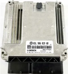 Блок управления ECU 03L906019AB ecu vw t5 2.0 0281017553