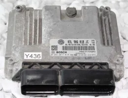 Блок керування двигуном 03L906018JC seat skoda 0281017414