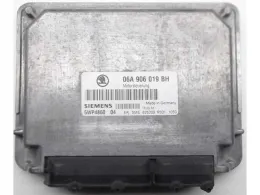 Блок керування двигуном 5WP4860 octavia skoda 06a906019bh immo off