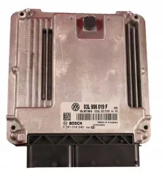 0281013692 блок управління ECU Volkswagen Touareg I 2010