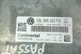 5WP42676AA блок управления ECU Volkswagen Caddy 2005