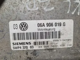 Блок управління двигуном 06A906019G volkswagen golf iv 4