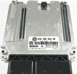 03G906016GR блок управління ECU Volkswagen Golf Plus 2005