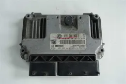 Блок керування двигуном 07K906055C vw beetle 2.5ecu