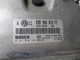 038906019FE блок управления ECU Volkswagen Golf IV 2002