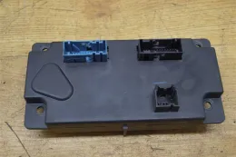 Блок керування ECU 277605X038 nissan navara d40