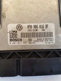 0281011837 блок управління ECU Volkswagen Transporter - Caravelle T5 2007