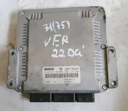 Блок управления 0281011725 renault 2,2dci 8200309318