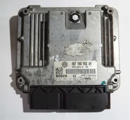 0281010079 блок управления ECU Volkswagen Transporter - Caravelle T4 2002