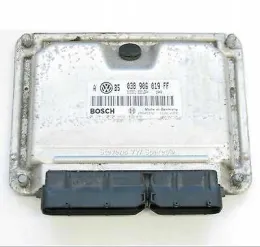 0281010662 блок управління ECU Volkswagen Golf IV 2001