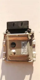 Блок управления ECU 1038407769 kia rio 39117-03002 9001140989 ecu me17.9.11.1