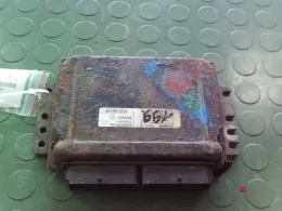 Блок управления S110030008E renault sirius 32 8200035709