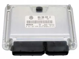 Блок управління ECU 3BD906018C ecu vw passat 1.8 t 0261s04802