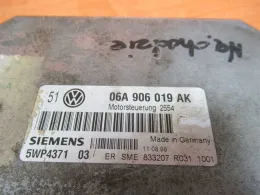 5WP437103 блок управління ECU Volkswagen Golf IV 1997