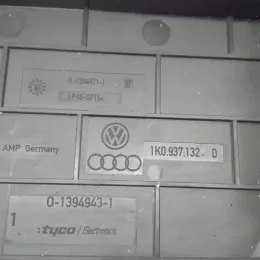 1K0937123D крышка блока предохранителей Audi A3 S3 8P 2003