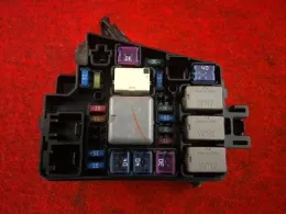82661B2220 Daihatsu Wake fuse control box