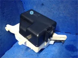 8266246020 блок предохранителей Toyota Raum