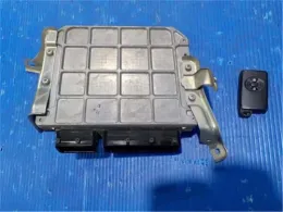 8966112B61 блок управления двигателем Toyota Auris