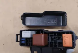 7154713430 блок запобіжників Toyota Avensis T250 2005