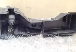 8267242100 кришка блоку запобіжників Toyota RAV 4 (XA20) 2003