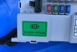 Блок запобіжників Kia Sportage 2 2л G4GC