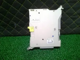 8273058221 Toyota Vellfire fuse control box