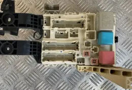 8273052G90 Fuse box control unit Toyota Urban Cruiser (XP110) 2011