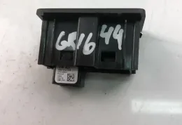 5G0035222E блок управління USB Seat Leon (5F) 2014