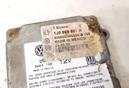 24000716 блок управління AirBag (SRS) Volkswagen PASSAT B5 2000