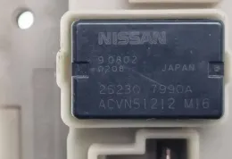 ACVN51212M16 блок предохранителей Nissan Murano Z52 2020