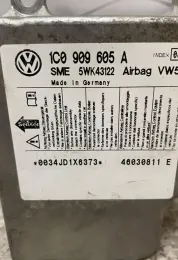 46030811E блок управління AirBag (SRS) Volkswagen Golf IV 2001