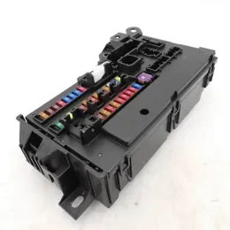 82600B1250 Toyota fuse control box