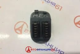 Блок кнопок склопідйомника для Renault Scenic 1