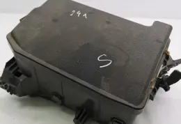 8266247090 блок предохранителей Toyota Prius (XW30) 2010