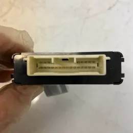 8996047121 блок управления Toyota