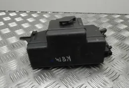 8266226200 Fuse box control unit Toyota Hiace (H200) 2008 - фото