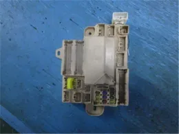 8273022150 Toyota Verossa fuse control box