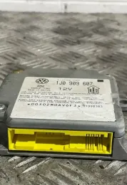 31980303 блок управления AirBag (SRS) Volkswagen PASSAT B5.5 2003