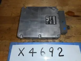 AJE118881D блок управления двигателем Mazda Mpv