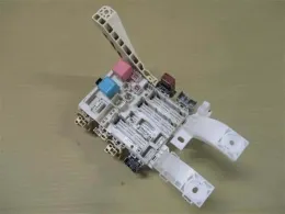 8273052350 блок запобіжників до Toyota
