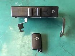 SU00305182 блок управления двигателем Toyota 86