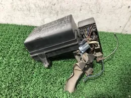 2438410V00 блок запобіжників до Nissan Gloria
