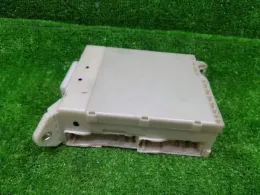8273028310 Toyota Noah fuse control box