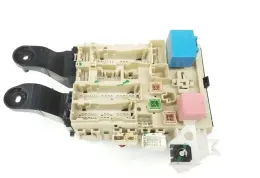8273005780 Fuse box control unit Toyota Avensis T270 2015