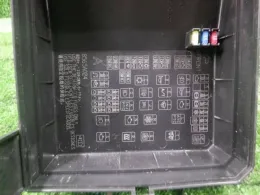 8501A781 Mitsubishi Delica, d5 fuse control box