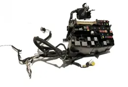 8211505A31 Fuse box control unit Toyota Avensis T270 2016