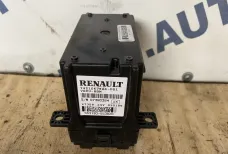 Блок управления 7421067824 vecu Renault